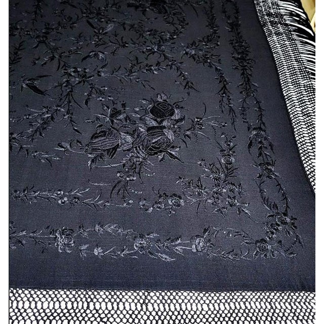 Late 20th Century Antique Flaminco Fringed Piano Shawl Midnight Black - Outstanding For Sale - Image 5 of 9