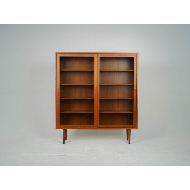 Vintage Mid-Century Teak Vitrine Regal Display Cabinet by Poul Hundevad for Hundevad & Co., 1960s For Sale - Image 6 of 6