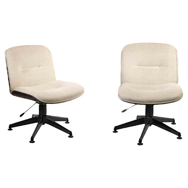 Set of Vintage Fabric Swivel Chairs, Mid-20th-Century For Sale