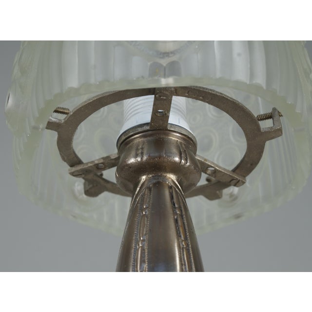 Silver 1920s French Art Deco Georges Leleu Frosted Glass & Nickeled Bronze Table Lamp For Sale - Image 8 of 11