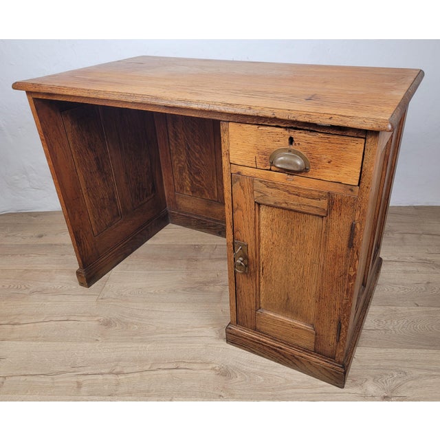 Vintage Pedestal Desk in Oak, 1930s For Sale - Image 3 of 18