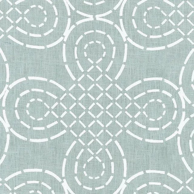 Boho Chic Sample - Schumacher Trellis Knot Fabric in Cirrus For Sale - Image 3 of 3
