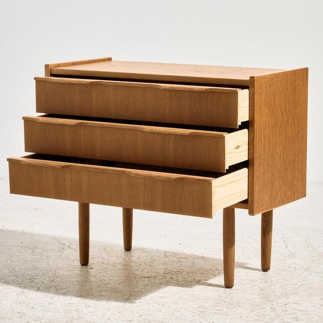 Mid-Century Oak Nightstand, 1960s For Sale - Image 3 of 15