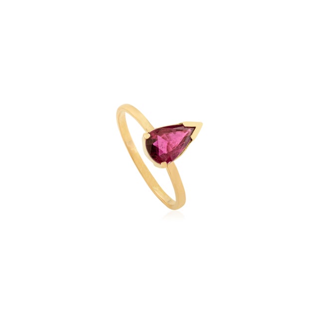 Mid-Century Modern VRJewels Bezel Set Teardrop Ruby Solitaire Ring Size 5.5 in 14k Yellow Gold For Sale - Image 3 of 14