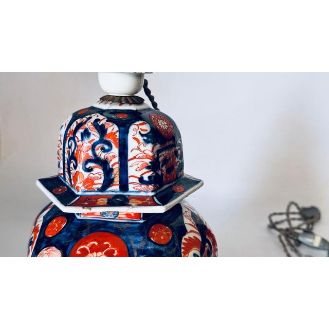 Early 20th-Century Japanese Table Lamps with Floral Motifs in Orange and Blue, Set of 2 For Sale - Image 5 of 12