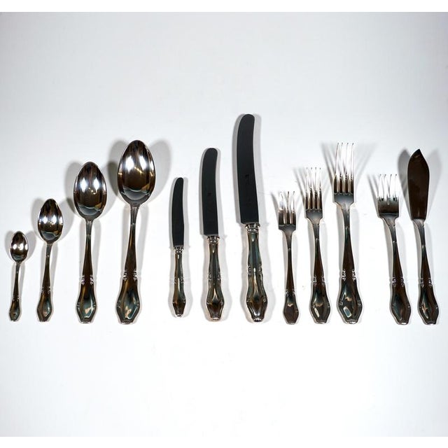 Brown Art Deco Silver Cutlery Set for 12 in Showcase attributed to Bruckmann &Sons Germany, 1920s, Set of 164 For Sale - Image 8 of 13