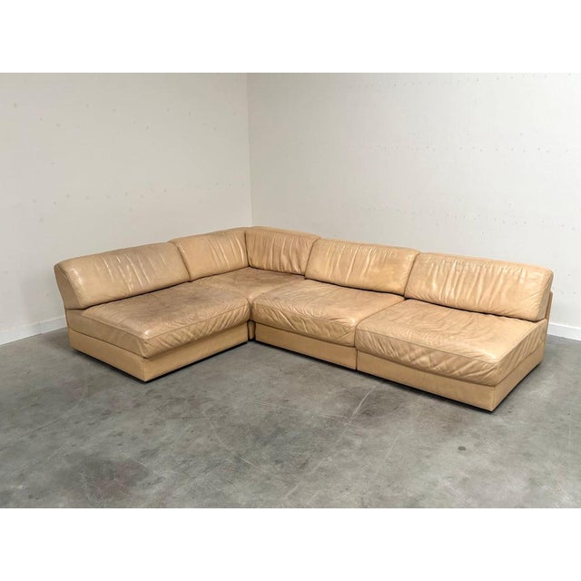 DS76 Lounge Sofa in Beige Leather from de Sede, 1970s For Sale - Image 3 of 16