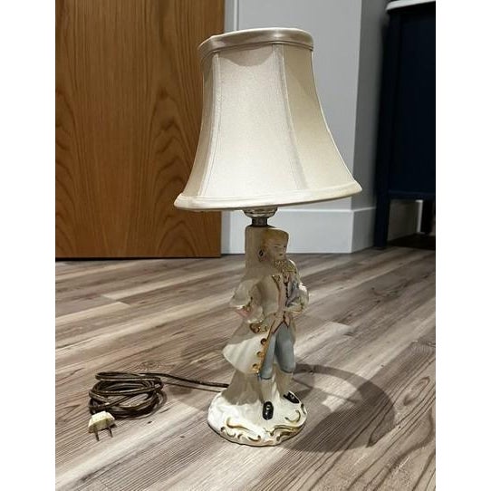 Figurative Vintage Colonial Figurine Lamp For Sale - Image 3 of 18