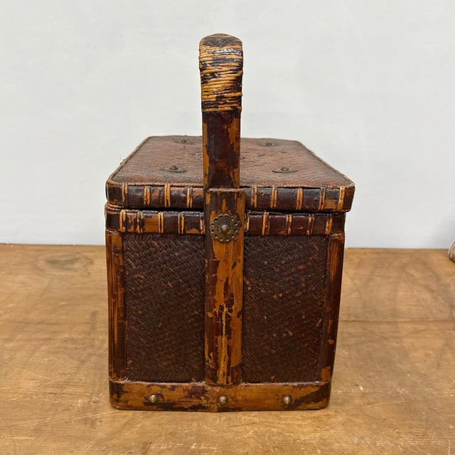 Brown Woven Rectangular Picnic Basket with Handle & Hinged Lid For Sale - Image 8 of 14