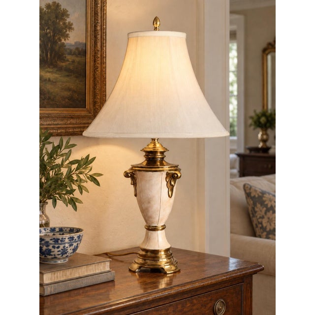 Grand Tour Vintage Neoclassical Ivory Ceramic and Gold Metal Urn Table Lamp With Original Bell Shade For Sale - Image 3 of 5