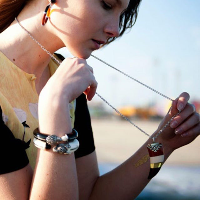 Art Deco Miriam Salat Resin & White Topaz Hoop Classic Chic Vintage Earrings For Sale - Image 3 of 18
