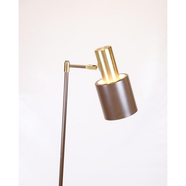 Model Studio Floor Lamp in Brown Lacquered Metal & Brass by Jo Hammerborg for Fog & Mørup, 1970s For Sale - Image 6 of 12