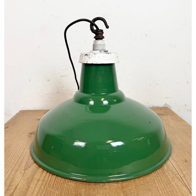 British Industrial Green Enamel Factory Pendant Lamp, 1960s For Sale - Image 12 of 16