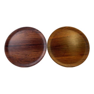 Scandinavian Modern Round Rosewood Serving Trays, 1960s, Set of 2 For Sale