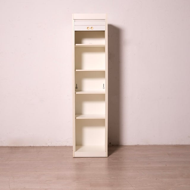 Beautiful rolling shutter cabinet, original from the 1980s/1990s by Rotowood, 4 removable and adjustable shelves....