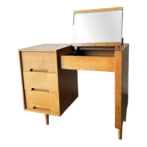 Mid-Century Modern Flip Mirror Compact Dressing Table by John & Sylvia Reid for Stag, 1960s For Sale