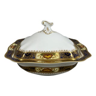 Antique English Hand-Decorated Porcelain Tureen from Soho Pottery, 1913 For Sale