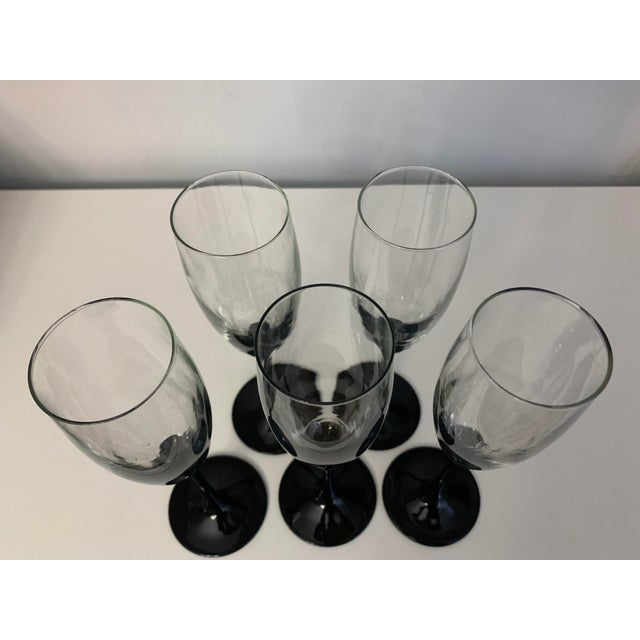 Black Luminarc D’arques France Black Stem Champagne Flutes, a Set of 5 For Sale - Image 8 of 9