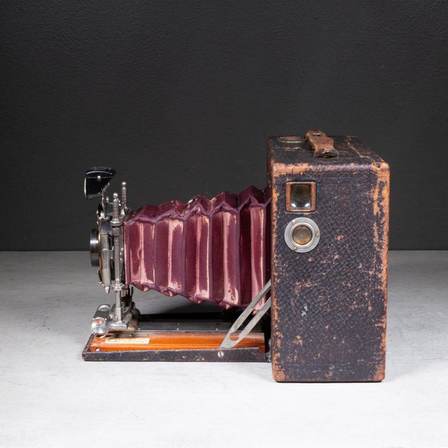 Eastman Kodak Antique Kodak No. 4 Model E Folding Camera c.1897-1910 For Sale - Image 4 of 9