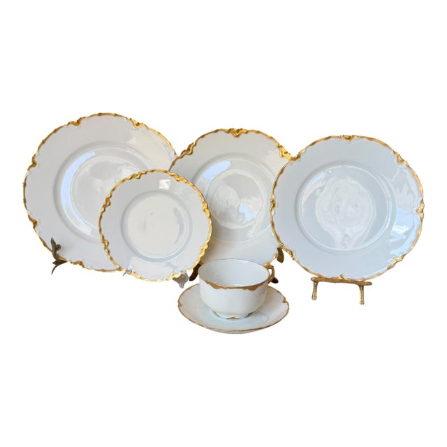 Antique Haviland Limoges European White & Gold Porcelain Dinnerware Set – Habsburg Austria & Racine Bavaria – - 43 pcs For Sale