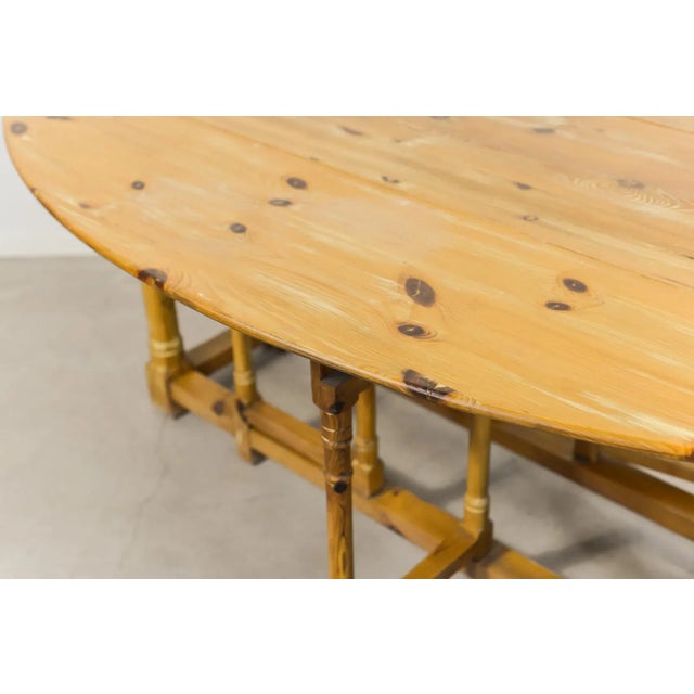 1970s Scandinavian Modern Pine Gateleg Dining Table, 1970s For Sale - Image 5 of 12