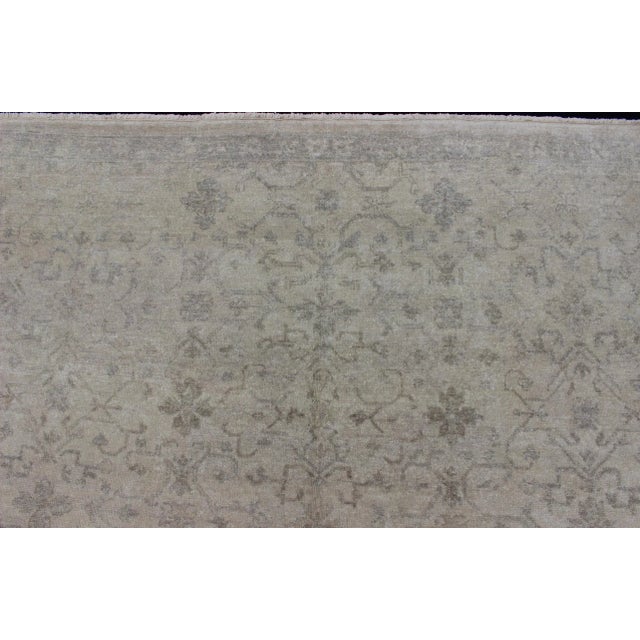 Large Transitional Rug With All-Over Design in Tan, Gray, Silver, Light Taupe For Sale - Image 10 of 13