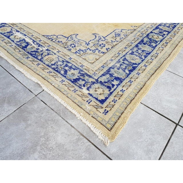 1950s Oversize Oushak Geometric Carpet For Sale - Image 4 of 10