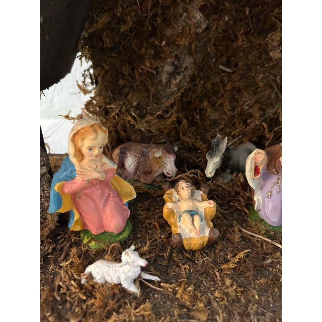 Vintage Italian Nativity Crèche For Sale - Image 4 of 10