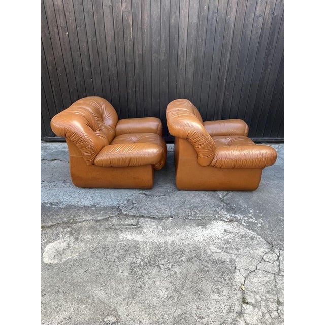 Set of Mid-Century Chairs in Cognac-Colored Leather, 1970s For Sale - Image 7 of 9