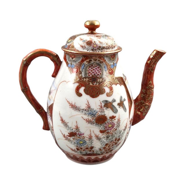 Meiji Japanese Kutani Aka-E and Kinran-De Teapot with Vase Stand, 1890, Set of 2 For Sale - Image 10 of 18