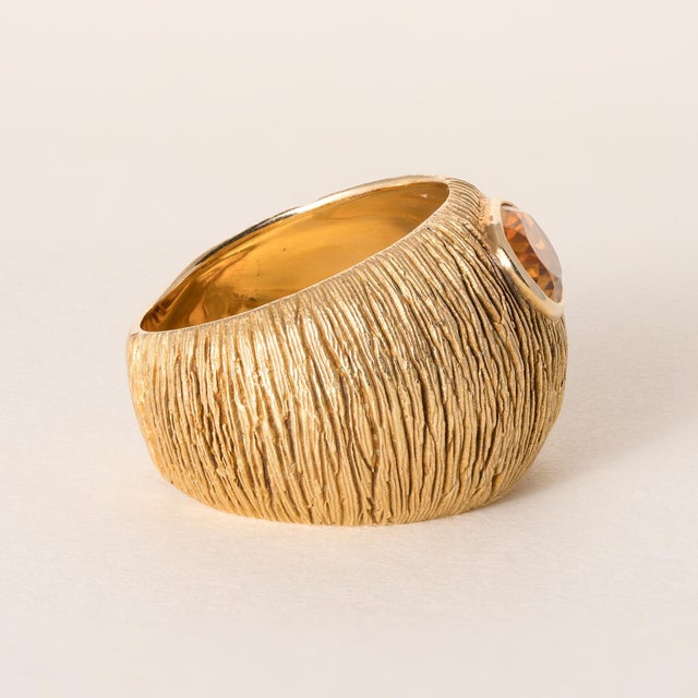 Modern Vintage 18k Gold Citrine Bezel Dome Wide Band Ring, Size 6.75 For Sale - Image 3 of 4
