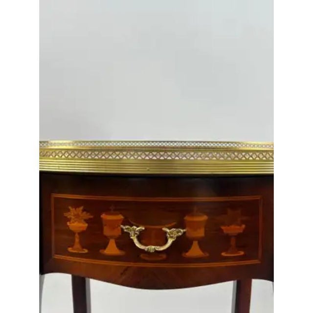 French Baroque Revival Style Oval Marquetry Side or End Table With Ormolu Accent For Sale In New York - Image 6 of 16