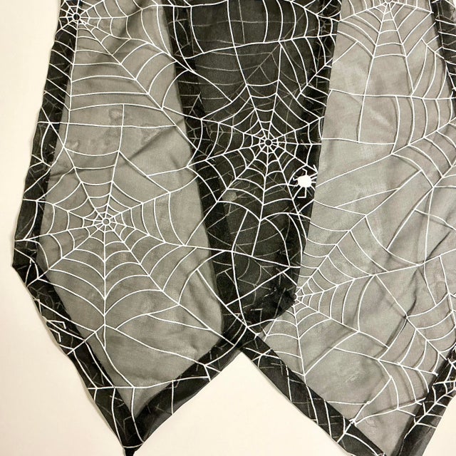 Textile 1980s Vintage Boho Chic Americana Halloween Spider Web Table Runner For Sale - Image 7 of 8