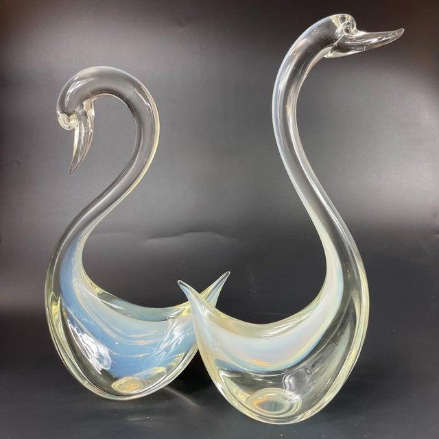 1960s Art Glass Clear Opalescent Swan Figurines Sculptures Attributed to Murano Cenedese- Set of 2 For Sale In Los Angeles - Image 6 of 11