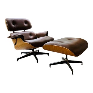 Eames Lounge Chair and Ottoman by Herman Miller For Sale