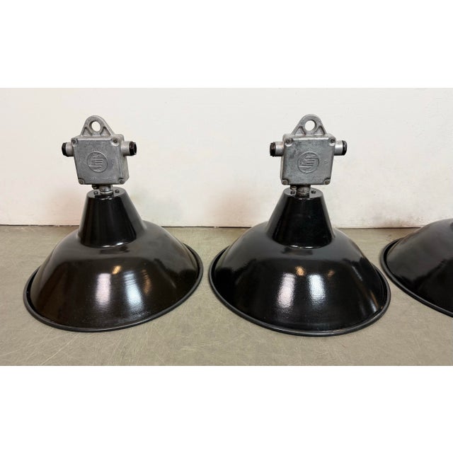 Industrial Black Enamel Pendant Lamps from Elektrosvit, 1960s, Set of 4 For Sale - Image 4 of 18