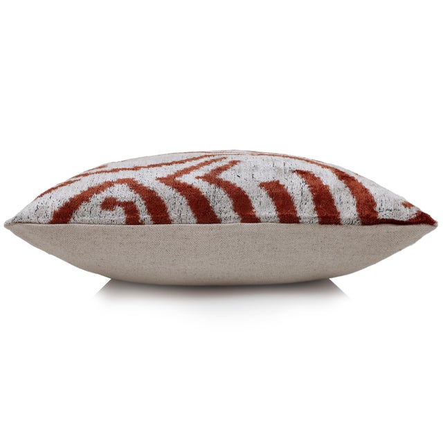 Ivory Luxury Handwoven Silk Velvet Ikat Pillow 20x20 Inch – Rust & Ivory For Sale - Image 8 of 8
