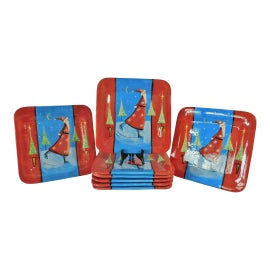 Example of Figurative Holiday Dinnerware