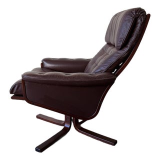 Vintage Danish Modern High-Back Leather Lounge Chair 1960s For Sale