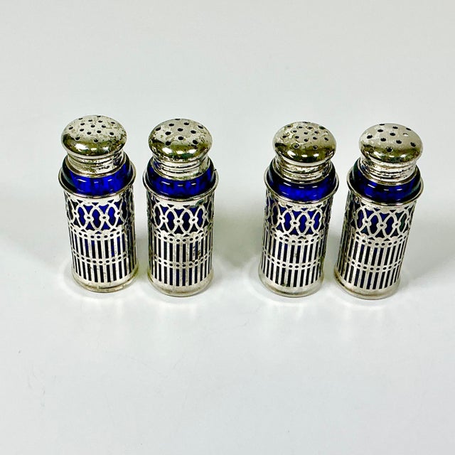 F.B. Rogers Silver Co. 1940s Vintage Art Deco Hollywood Regency Cobalt & Silverplate Salt & Pepper Shakers - Set of 4 For Sale - Image 4 of 14