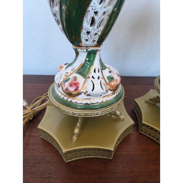 Metal 1950s Italian Capodimonte Rococo Revival Porcelain Table Lamps, Pair For Sale - Image 7 of 10