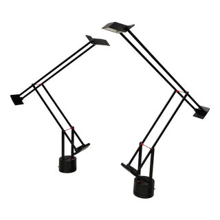Modern Italian Black Table Lamps Tizio by Richard Sapper for Artemide, 1980s, Set of 2 For Sale