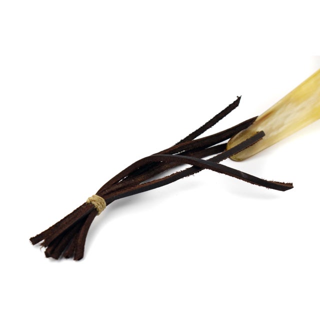 Mid 20th Century Natural Buffalo Horn Shoehorn With Leather Strap For Sale - Image 6 of 7