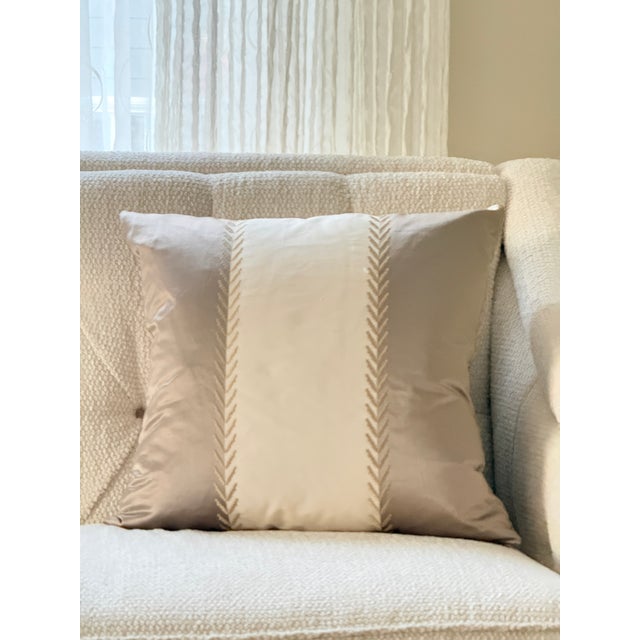 These BRAND NEW pillows have a tailored, classic style with a subtle modern edge, making it ideal for transitional or...
