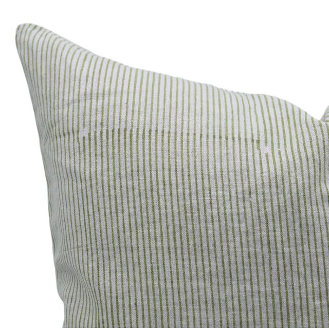 Not Yet Made - Made To Order Square/Lumber Floral Block Printed Pillow Cover 20x20 Inch- Pure Linen - Lehar For Sale - Image 5 of 5