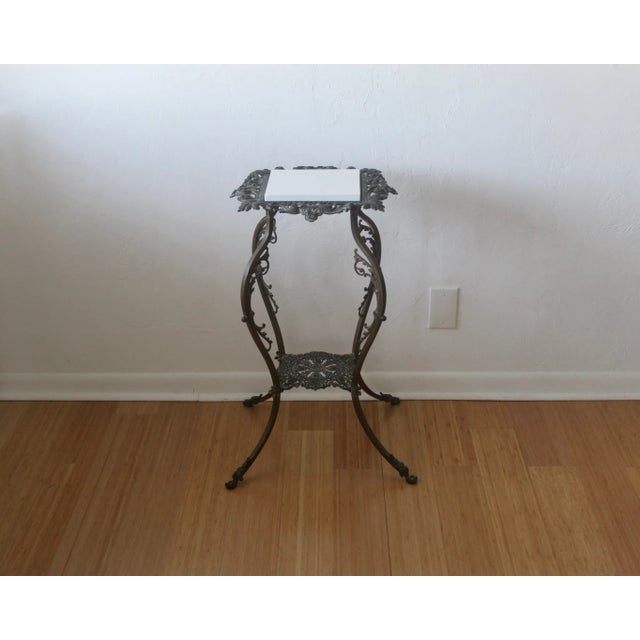 Bradley & Hubbard Style Victorian Brass and brass finished metal with faux Quartz Footed Plant Stand Vintage Patina. In...