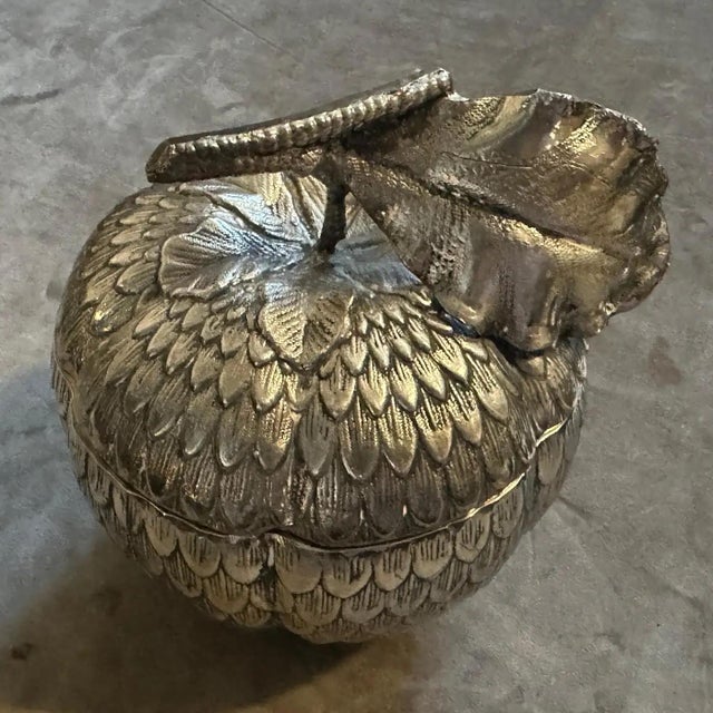 An Elegant 1970s Modern Pewter Ice Bucket Made in Italy by Mauro Manetti For Sale - Image 9 of 14