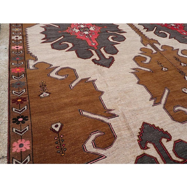 Tribal Galerie Shabab Collection Mid-20th Century Turkish Anatolian Room Size Carpet For Sale - Image 3 of 8