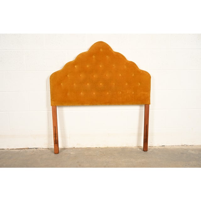 Grosfeld House Style Mid-Century Hollywood Regency Tufted Velvet Upholstered Twin Headboard, Circa 1960s For Sale - Image 12 of 12