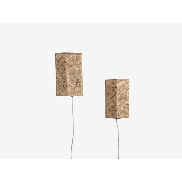 1970s Swedish Modern, Wall Sconces, Beige and White Crocheted Fabric, Sweden, 1970s For Sale - Image 5 of 10